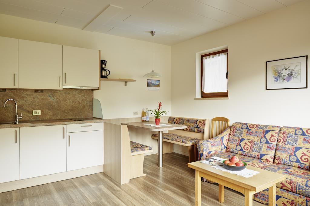 Ferienwohnungen Haus Christine Rifiano Chambre photo